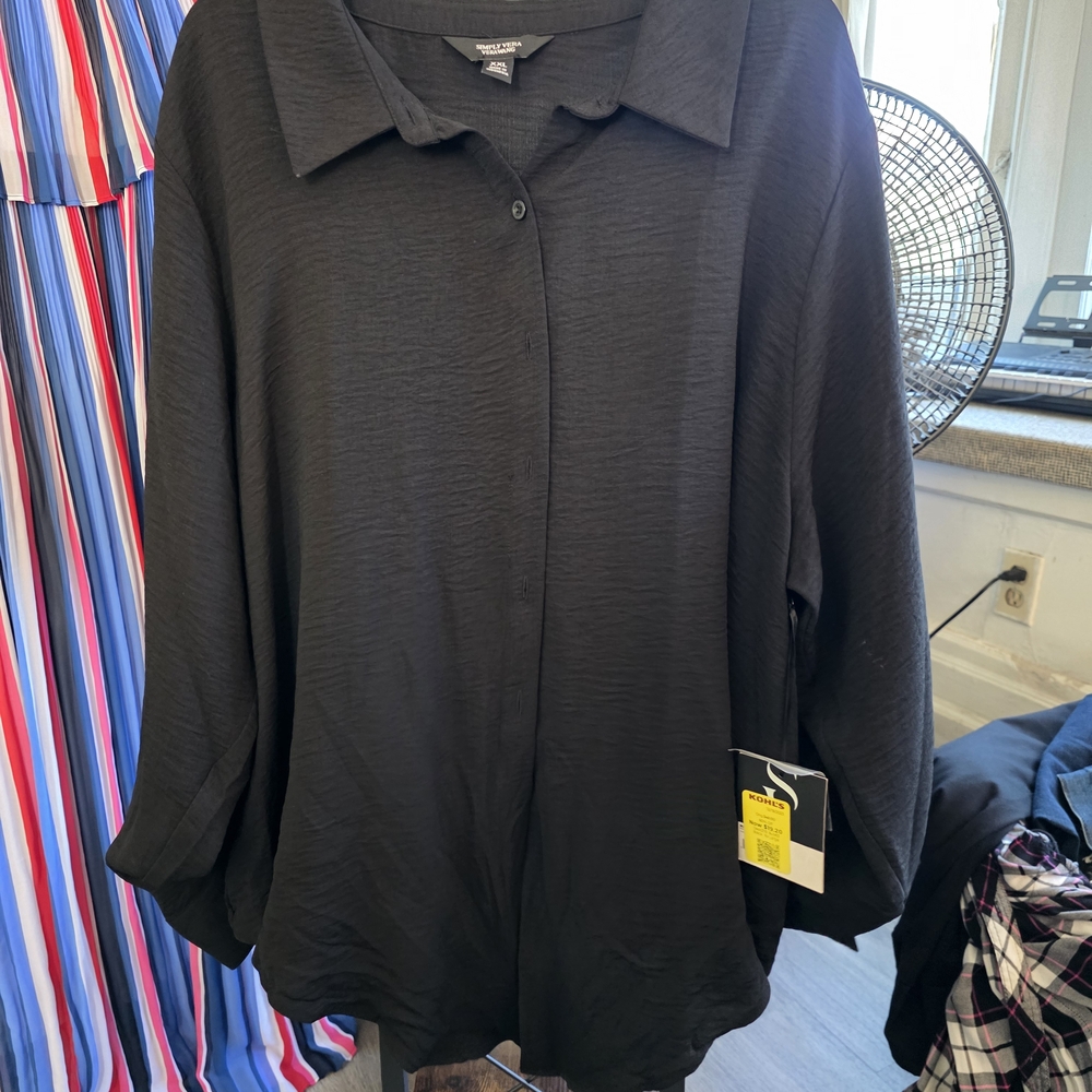 Simply Vera Vera Wang Black Shirt